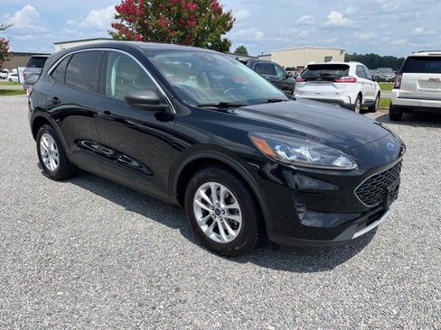 Used 2022 Ford Escape SE FWD image 4