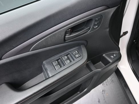 Used 2023 Honda Passport TrailSport image 18