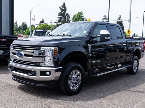 Used 2019 Ford F250 Lariat w/ Chrome Package AWD/4WD image 3