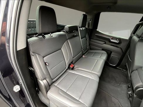 Used 2025 GMC Sierra 1500 SLT AWD/4WD image 23