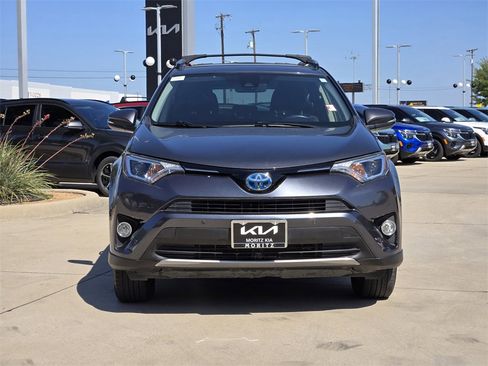 Used 2017 Toyota RAV4 XLE image 11