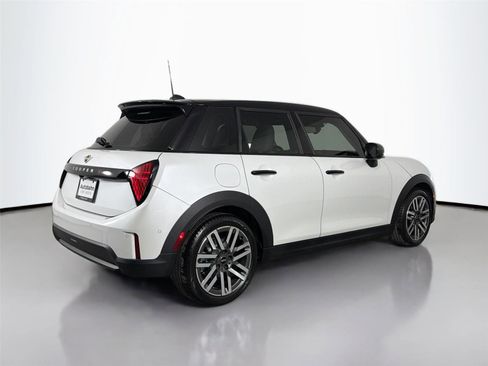 Used 2025 MINI Cooper S FWD image 5