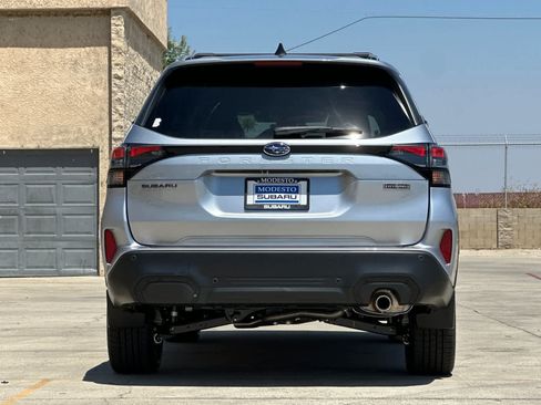 New 2026 Subaru Forester Touring AWD/4WD image 4