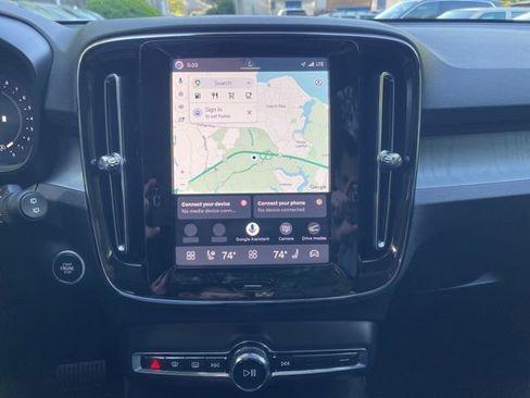 Certified 2026 Volvo XC40 B5 Plus w/ Protection Package Premier image 20