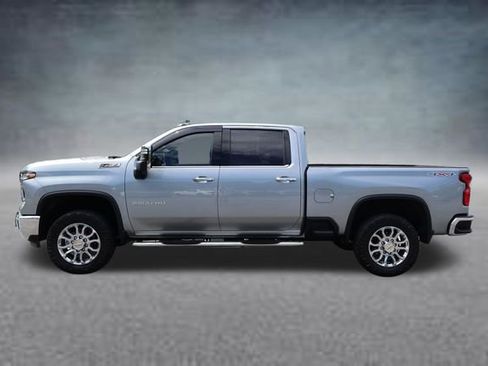 Used 2024 Chevrolet Silverado 2500 LTZ w/ LTZ Premium Package AWD/4WD image 4