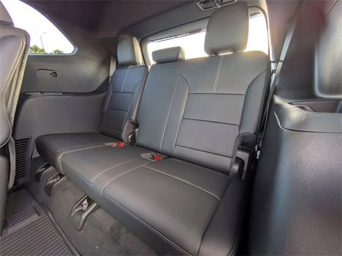 Used 2024 GMC Sierra 3500 AT4 w/ AT4 Premium Plus Package image 17