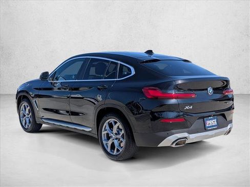 Used 2025 BMW X4 xDrive30i image 8