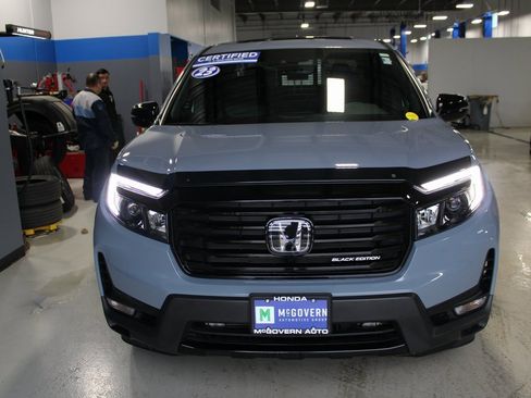 Used 2023 Honda Ridgeline Black Edition image 3