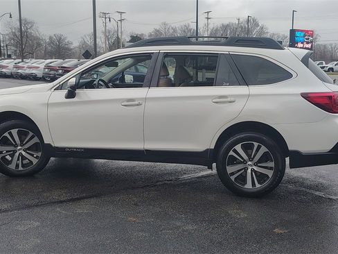 Used 2018 Subaru Outback 3.6R Limited image 5