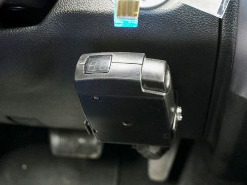 Used 2022 RAM 1500 Classic SLT image 17