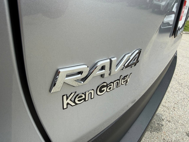 Certified 2025 Toyota RAV4 XLE AWD/4WD image 7