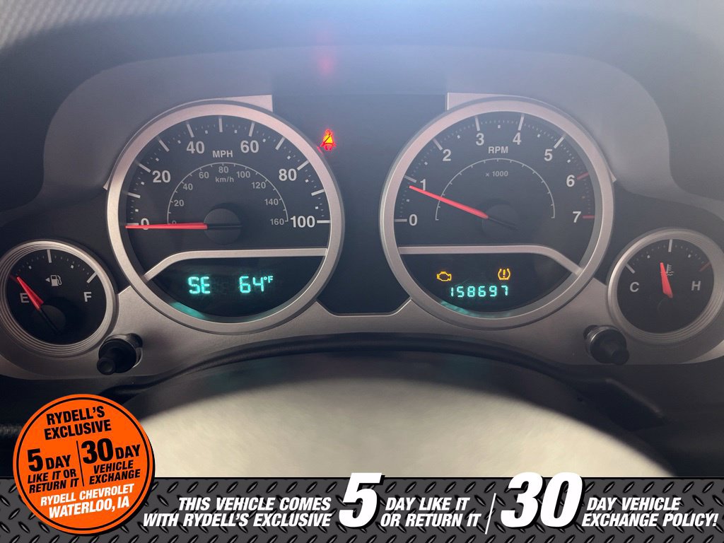 Used 2010 Jeep Wrangler Unlimited Sahara w/ Dual Top Group AWD/4WD image 23
