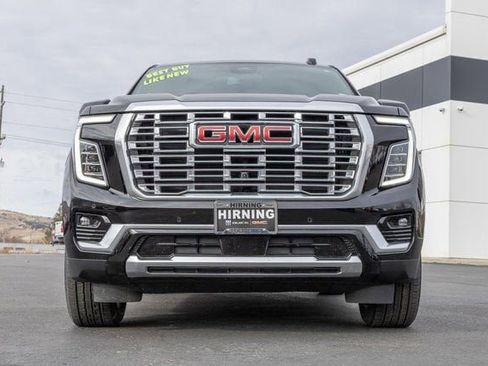 Used 2025 GMC Yukon Denali AWD/4WD image 29