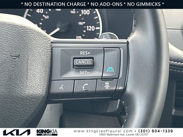 Used 2025 Nissan Rogue SV AWD/4WD image 8