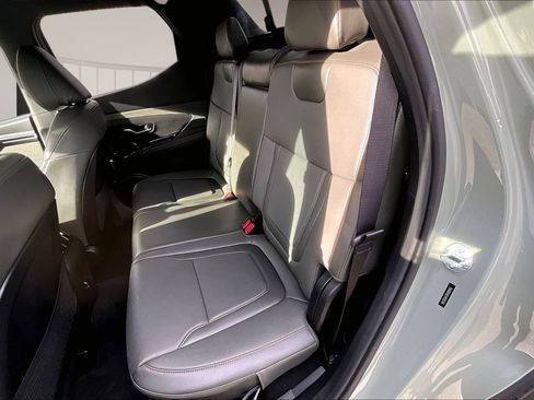 Used 2024 Hyundai Santa Cruz Limited image 23