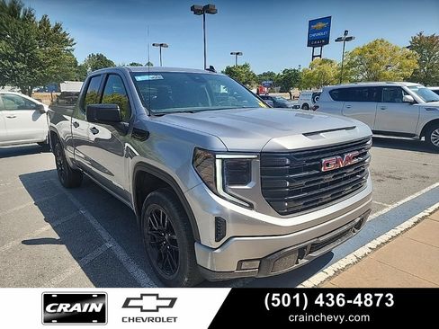 Used 2023 GMC Sierra 1500 Elevation AWD/4WD image 1