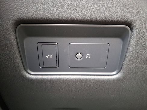 New 2026 Jaguar F-PACE R-Dynamic S image 19