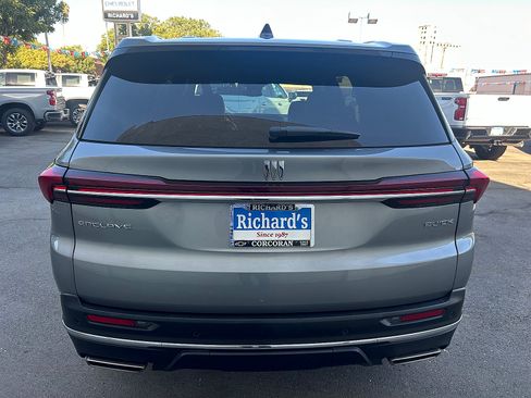 Used 2026 Buick Enclave Preferred FWD image 4