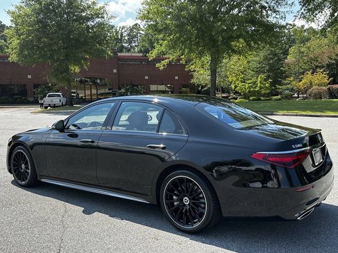 Certified 2025 Mercedes-Benz S 580 4MATIC Sedan image 6