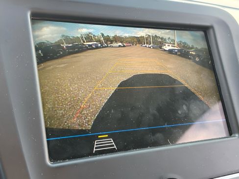 Used 2019 Chevrolet Equinox LT image 28