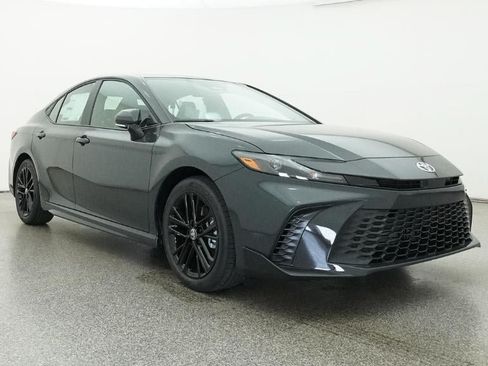 New 2026 Toyota Camry SE FWD image 29