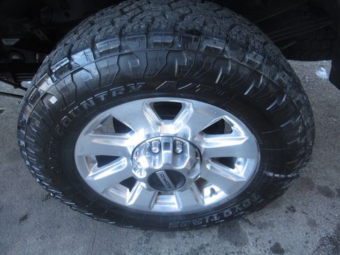 Used 2021 Ford F250 Platinum AWD/4WD image 13