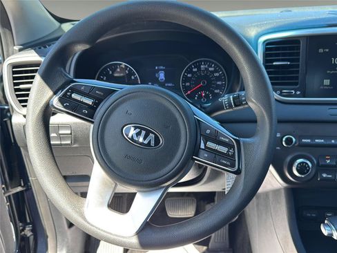 Used 2021 Kia Sportage LX AWD/4WD image 10