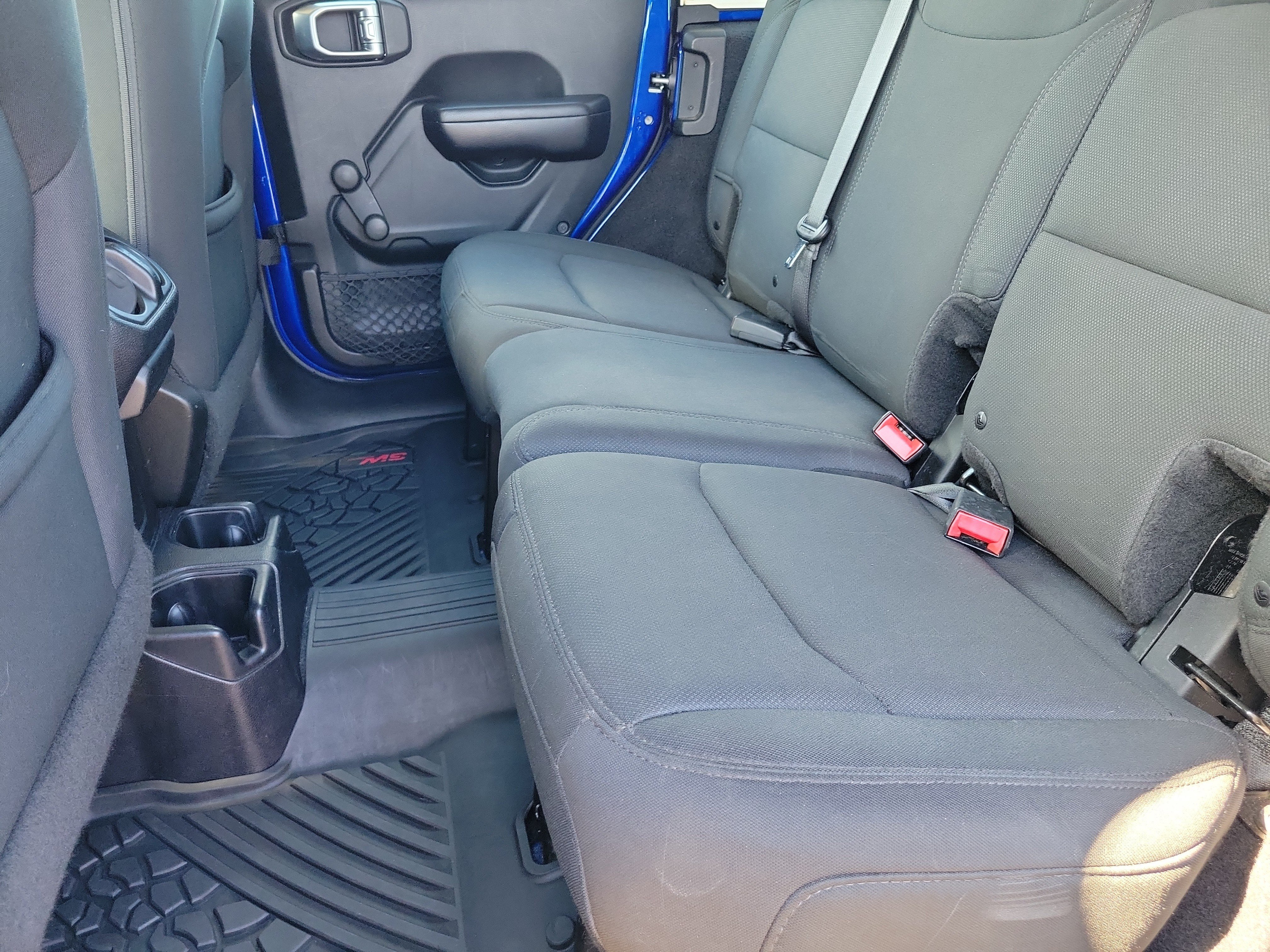 Used 2018 Jeep Wrangler Unlimited Sport AWD/4WD image 12