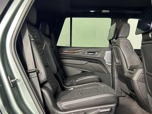 Used 2024 Cadillac Escalade Sport Platinum AWD/4WD image 13