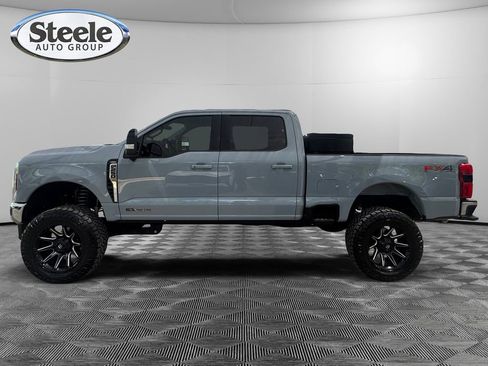 Used 2025 Ford F250 Lariat w/ FX4 Off-Road Package image 2