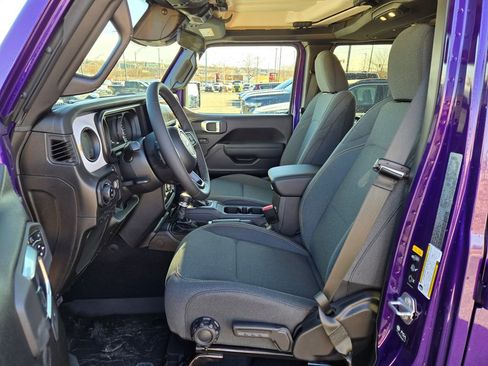 New 2026 Jeep Gladiator Sport AWD/4WD image 12