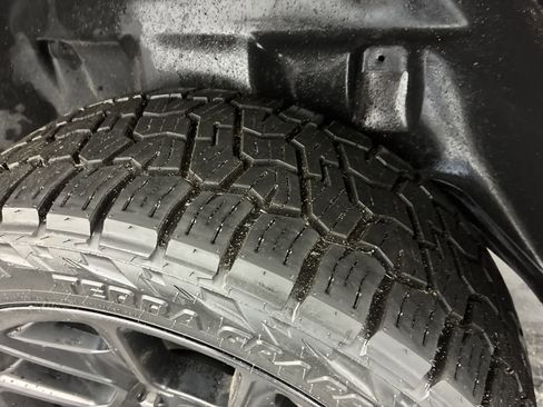 Used 2020 RAM 1500 Laramie AWD/4WD image 25