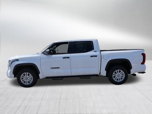 Used 2025 Toyota Tundra SR5 AWD/4WD image 5