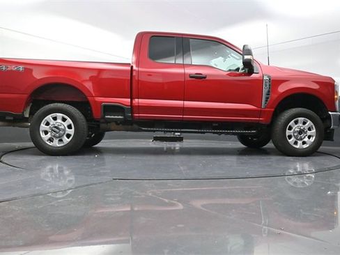 Used 2024 Ford F250 XLT w/ Camper Package image 34