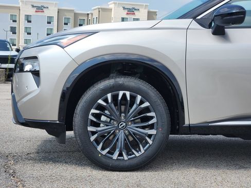 New 2026 Nissan Rogue Platinum w/ Platinum Premium Package AWD/4WD image 6