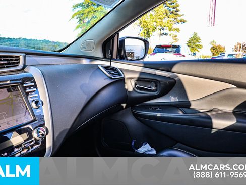 Used 2020 Nissan Murano SL w/ Moonroof Package image 38