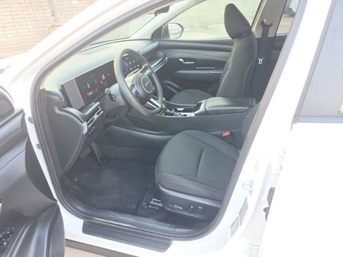 Used 2025 Hyundai Tucson SEL FWD image 4