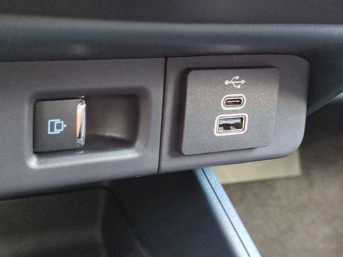 New 2025 Ford Maverick Lobo image 33