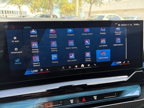 Used 2025 BMW M5 w/ Carbon Package AWD/4WD image 31