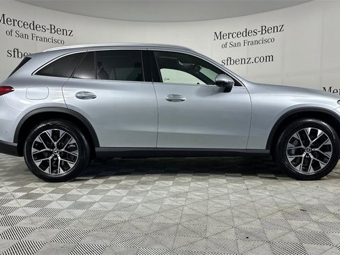Used 2026 Mercedes-Benz GLC 350e 4MATIC image 3