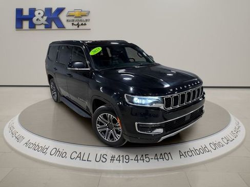 Used 2023 Jeep Wagoneer Series II AWD/4WD image 2
