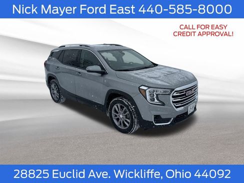 Used 2023 GMC Terrain SLT image 1