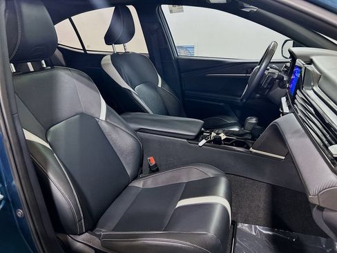 Used 2025 Toyota Camry SE w/ Convenience Package FWD image 25