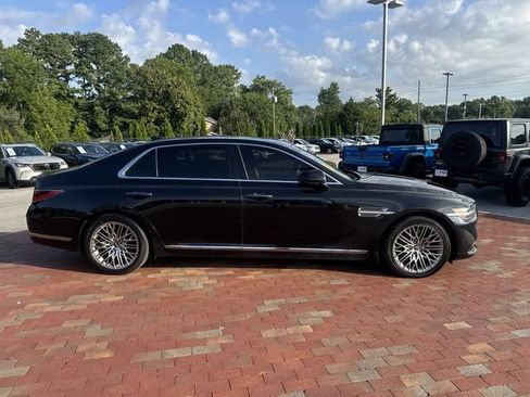 Used 2021 Genesis G90 5.0 Ultimate RWD image 16