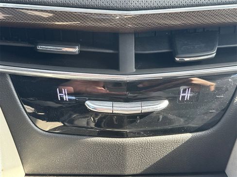 Used 2018 Cadillac CT6 Luxury image 32