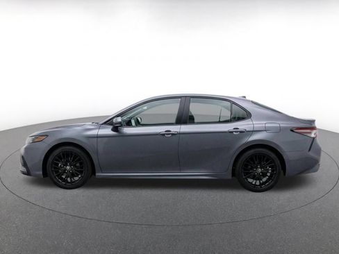 Used 2026 Toyota Camry SE FWD image 4