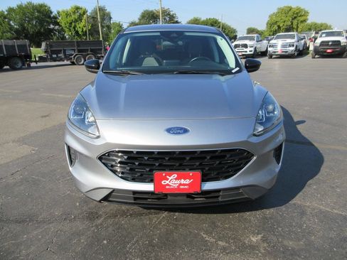 Used 2021 Ford Escape SE w/ SE Sport Appearance Package FWD image 11