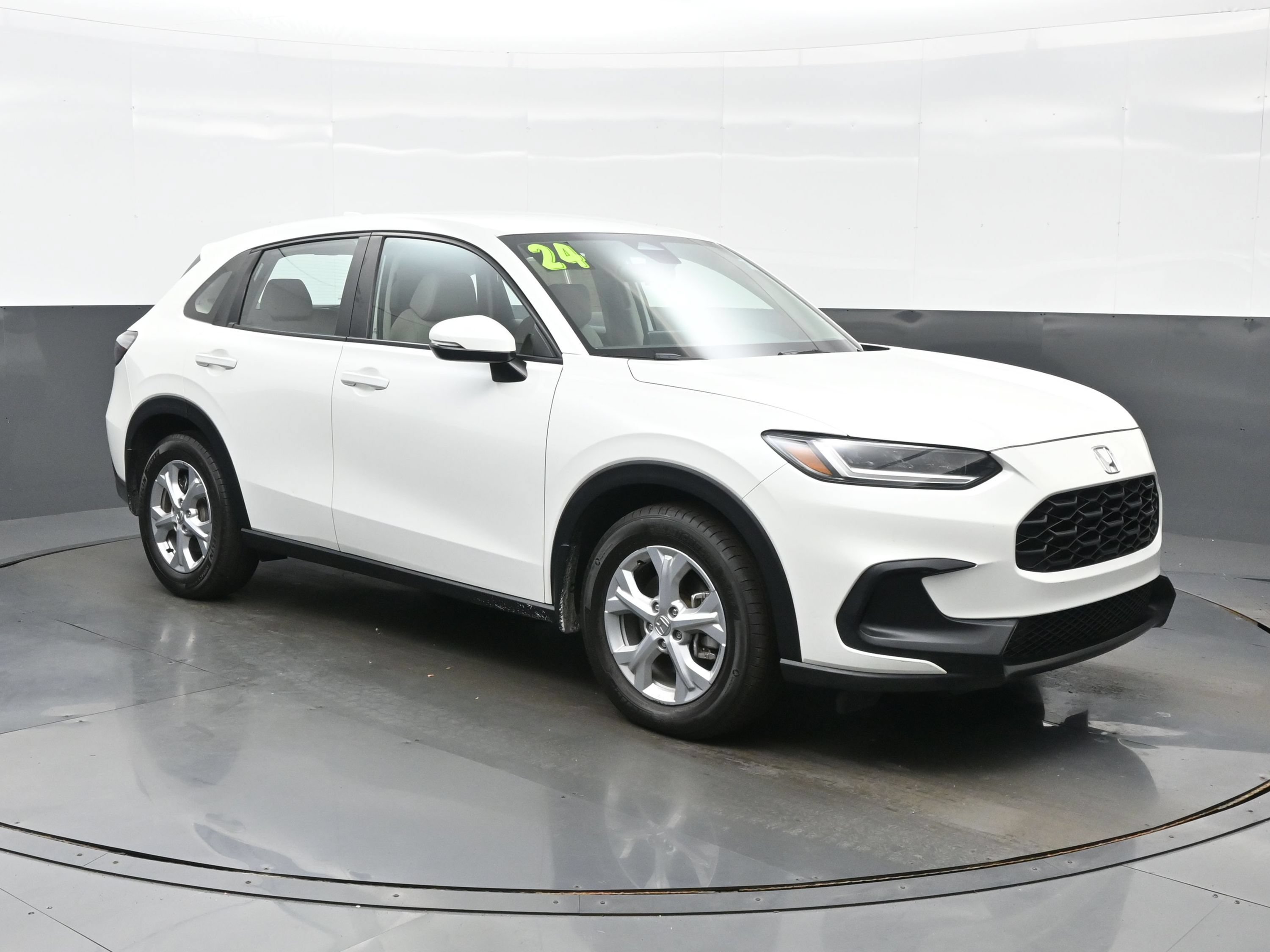 Used 2024 Honda HR-V LX image 8
