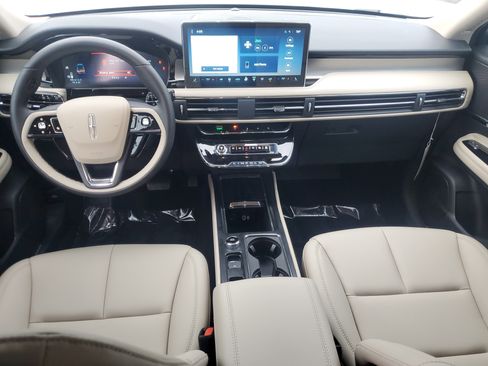 New 2025 Lincoln Corsair FWD image 8