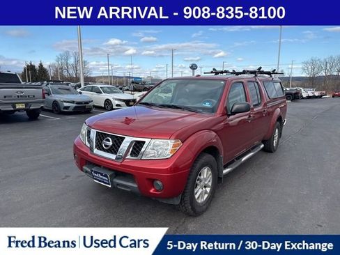 Used 2016 Nissan Frontier SV image 3